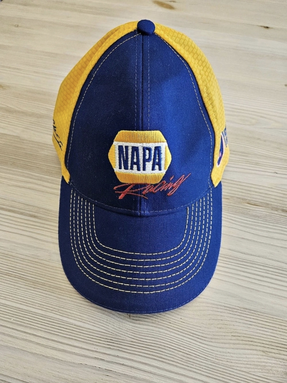 Nwot Nascar NAPA Chase Elliott Blue & Yellow Hat Like New